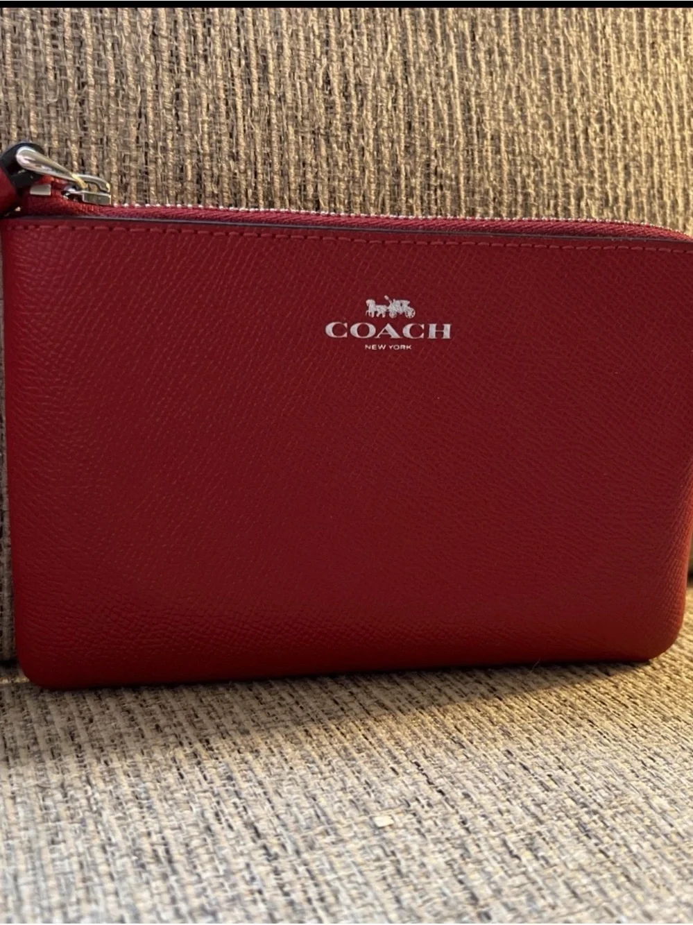 Coach Corner Zip Wristlet In Leather - RED